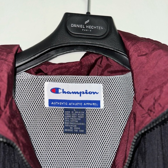 NOW AVAILABLE AT 2STIGO.THRIFT 🚨 - Picture 2 of 2